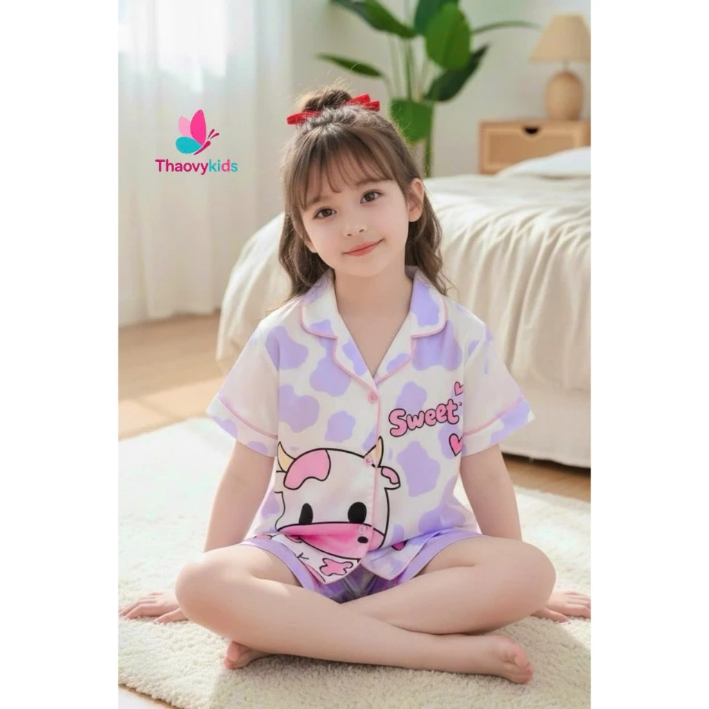 Bộ pijama bé gái cộc tay vải latin mềm mịn – Họa tiết bò sữa dễ thương – Đồ ngủ mặc nhà cho bé 10–65kg