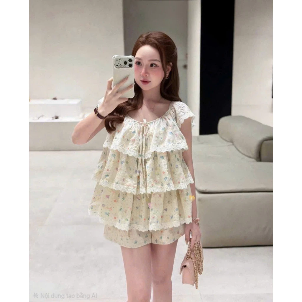 Set Bộ Nữ Hoa Nhí Vintage Babydoll Phối Ren Dịu Dàng | Áo Tầng Tay Bèo + Quần Short Xinh Xắn