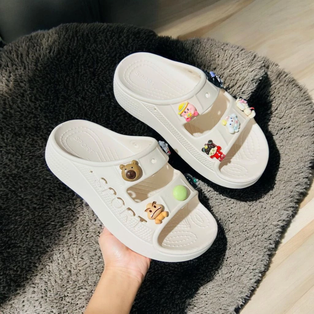 Dép Bánh Mì Nam Nữ - Dép Lê 2 Quai Gắn Cham Xinh Thiết Kế Đáng Yêu Thích Hợp Cho Hoạt Động Hàng Ngày Size 32 _39