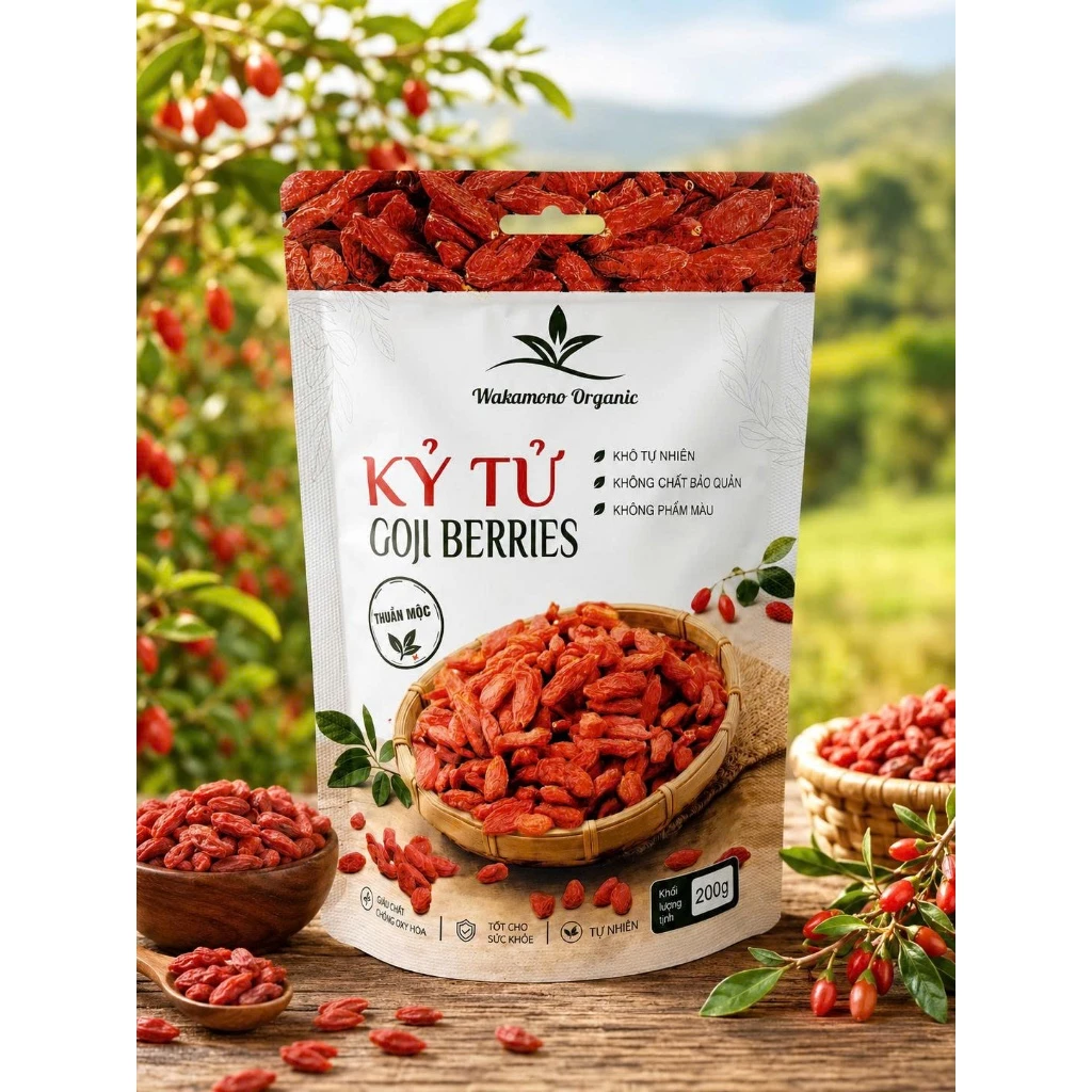 Kỷ tử đỏ Wakamono Organic 200g/túi trồng tại vùng Ninh Hạ khô tự nhiên, không sấy lưu huỳnh, hạt đều, ngọt.