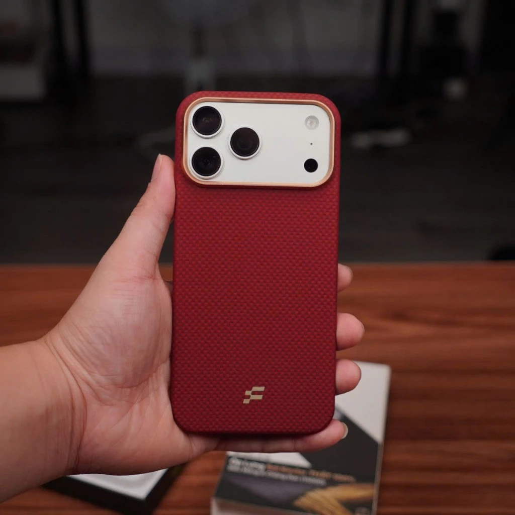 Ốp Lưng iphone Kevlar màu đỏ FUKI 4.0 1500D Cho Iphone 18 Promax 18 pro 17 Promax 16 Pro Max Siêu Mỏng Sạc Không Dây
