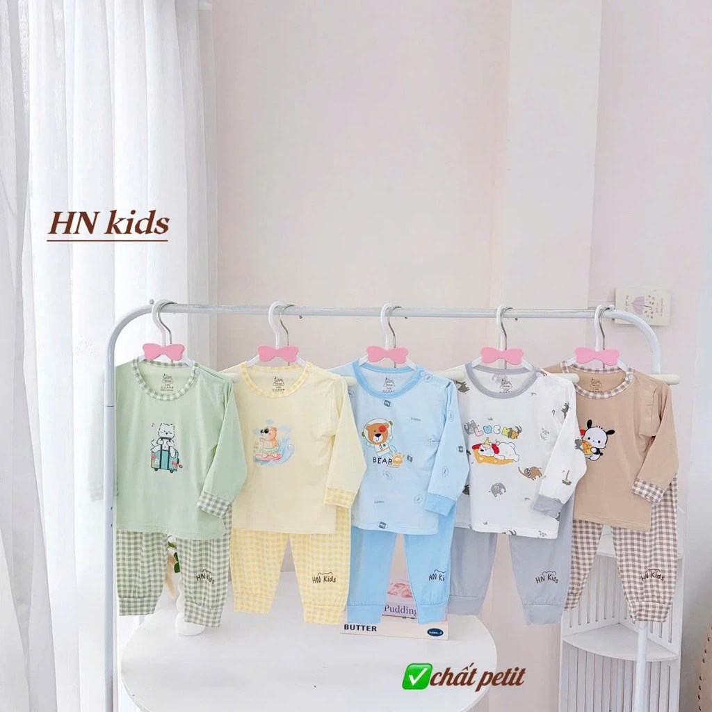 BD52. Bộ Dài Tay CARO HNKids Vải Petit Mềm Mát Cho Bé Mặc Thu, Nằm Điều Hòa Size 4-14Kg