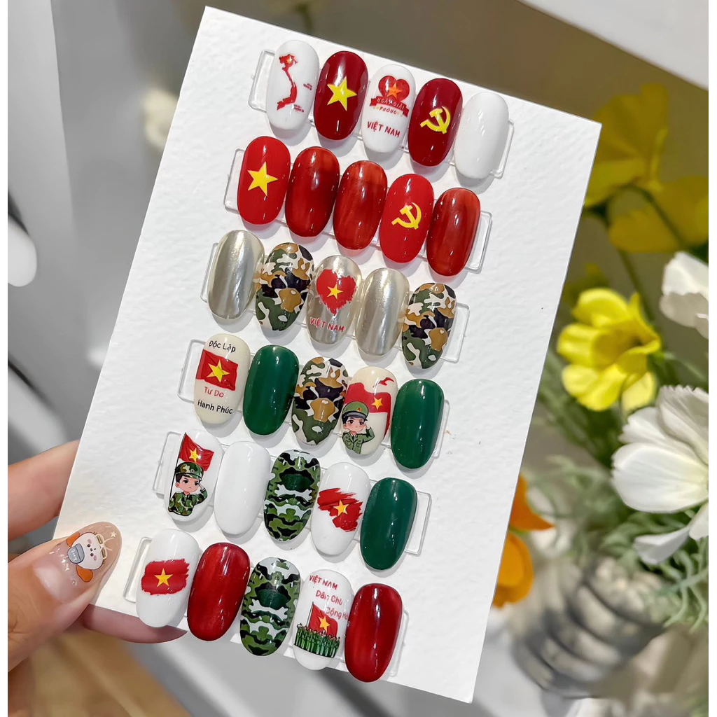 Sticker nail yêu nước (giá 1 tấm)