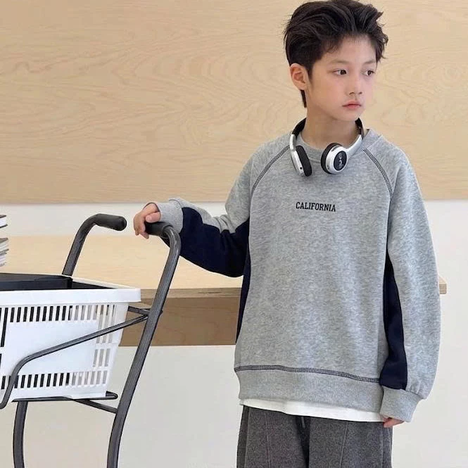 ÁO NỈ 2 DA CỔ TRÒN CHO BÉ TRAI,CHẤT LIỆU MỀM MỊN,PHA PHỐI NỔI BẬT,PHOM DÁNG HÀN QUỐC SIZE 16-43KG B00111