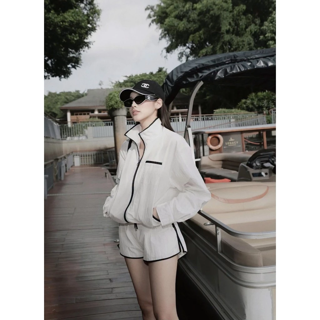 Sét gió cổ đứng chạy viền áo tay dài kèm quần short đùi sét thể thao phong cách trẻ trung S82