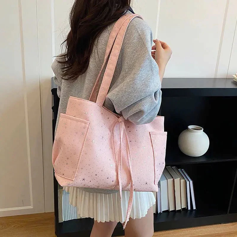 Túi xách nữ đeo chéo đeo vai basic trẻ trung túi công sở dung tích lớn kèm charm ngôi sao bạc BABUMAP _ TDC220