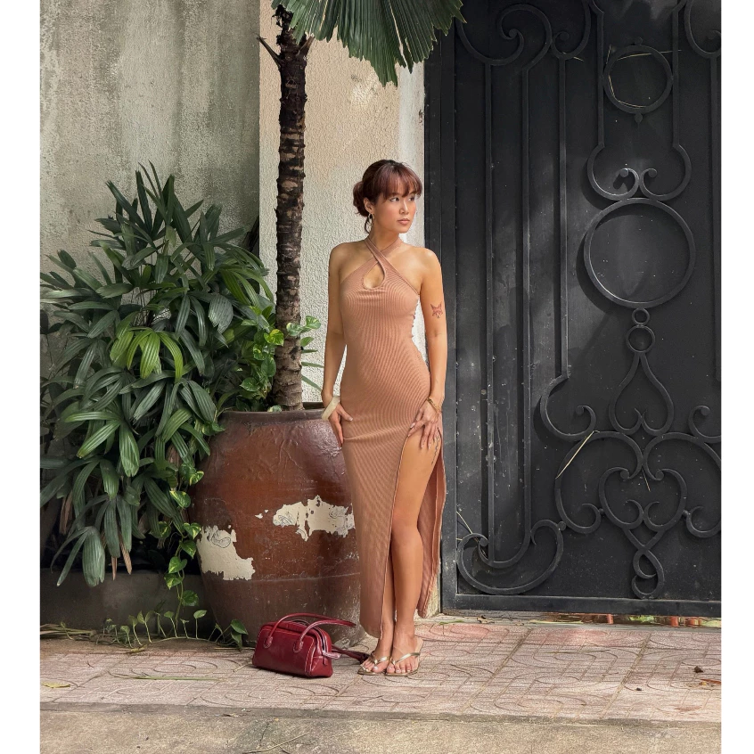 Đầm ôm body xẻ tà dáng dài slay chất thun mềm co giãn - CÓ BIG SIZE | 𝐛𝐚𝐧𝐚𝐧𝐚𝐛𝐮
