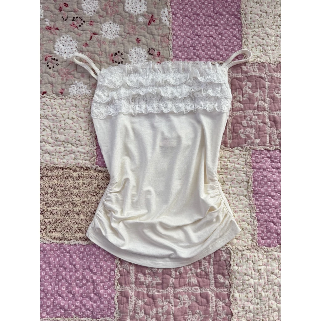 MOLLYE - GIGI TOPS| Áo 2 dây nữ cami top phối bèo, màu trắng basic chất vải mềm thoải mái Freesize