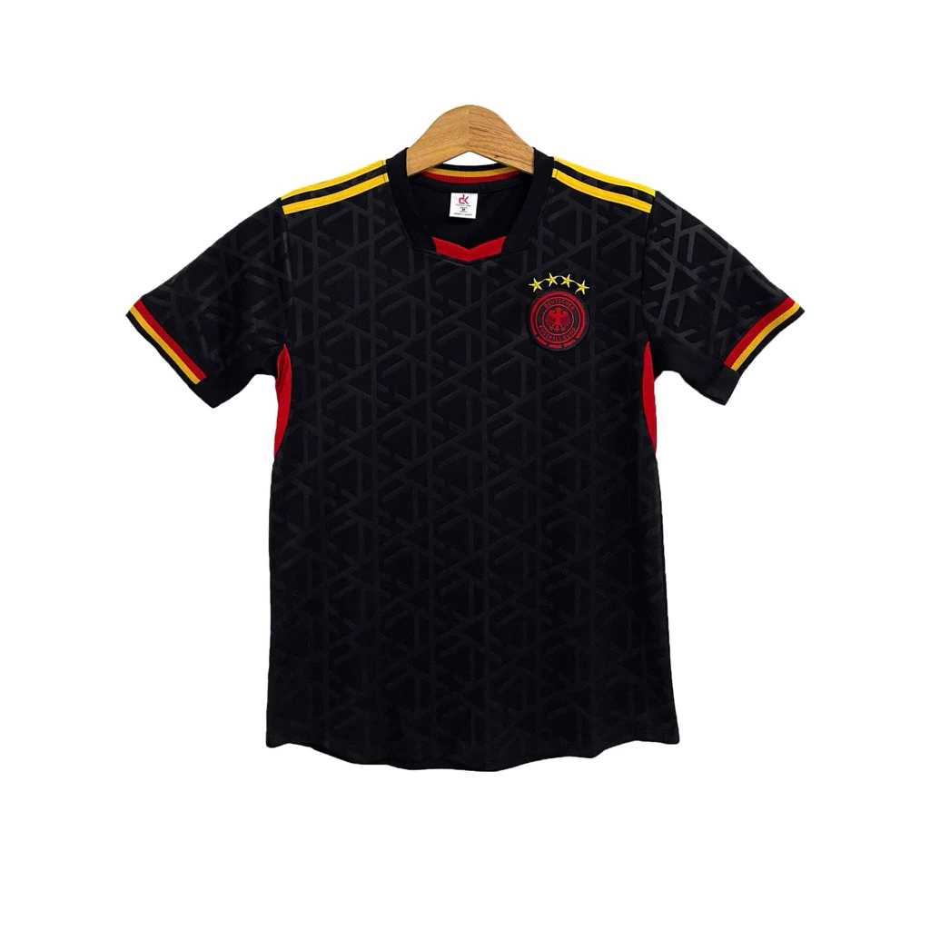 Bộ Quần Áo Đá Banh Đức Đen 2026 (Nhận In Tên Số) Thun Mè Cao Cấp Logo Thêu Nam Nữ Top Sport
