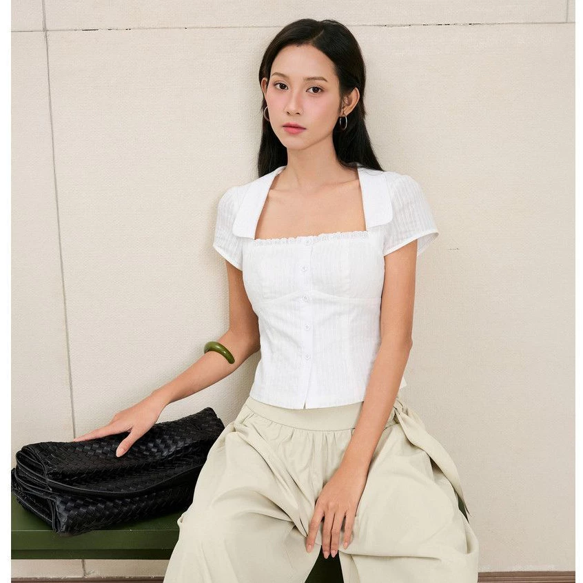 Áo kiểu cổ vuông nữ THE C.I.U, áo vải xô ngắn tay chiết eo đính cúc - Lucie Top