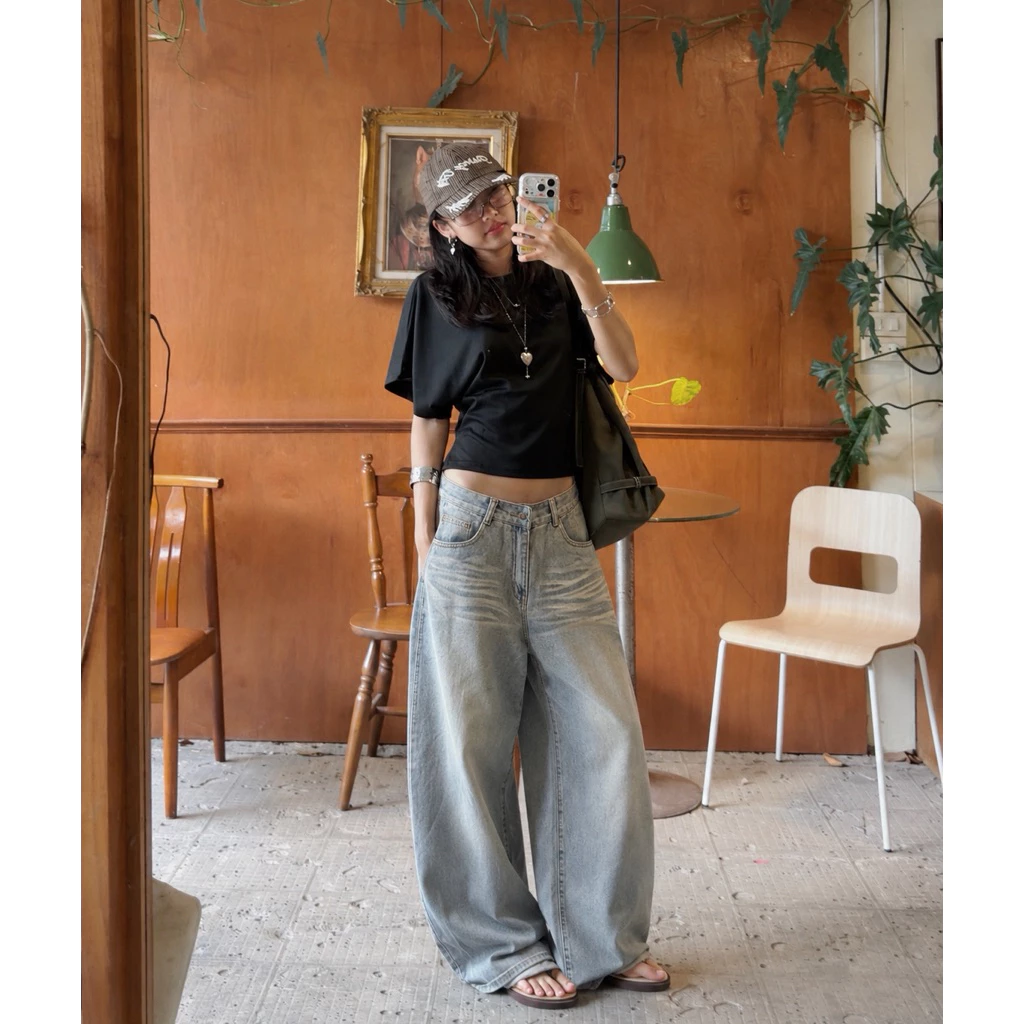 Quần jean nữ ống cong , jean baggy thụng , Quần jean ống cong , . Jean ko giãn . Đủ Size S/M/L ( 4012 )