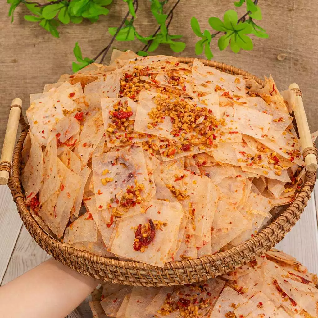 Bánh Tráng Bò Tỏi Chua Cay - Túi 200gr - vị tỏi phi thơm, chua cay, đậm đà - đồ ăn vặt - Bếp Chè Thái