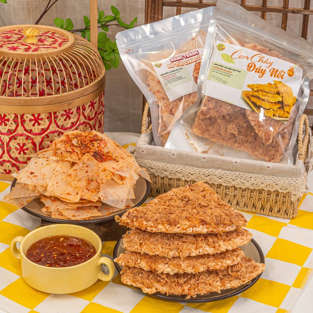 Combo Cơm cháy & Bánh tráng bò tỏi chua cay - vị tỏi phi thơm, chua cay, đậm đà - đồ ăn vặt - Bếp Chè Thái