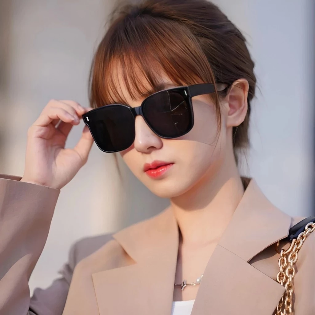 Kính râm cho người cận, Kính mát đeo chồng kính cận ngăn tia UV kiểu dáng sang trọng mã KR1
