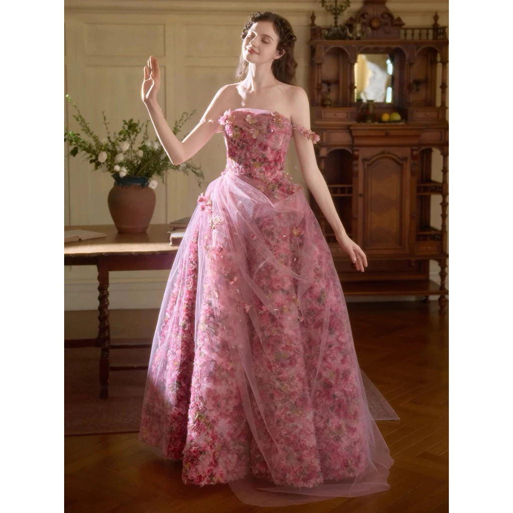 Đầm Dạ Hội Nữ Dài Phối Hoa 3D Màu Hồng Tulle Trễ Vai Dáng Xòe Công Chúa Sang Trọng Dự Tiệc