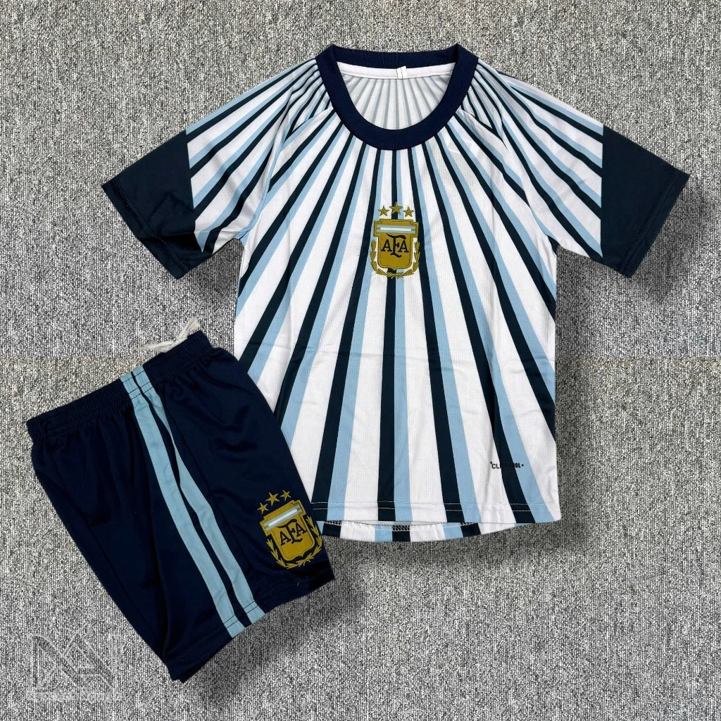 Bộ Quần Áo Bóng Đá Trẻ Em Đội Tuyển Argentina World Cup 2026- Vải Mè Kim