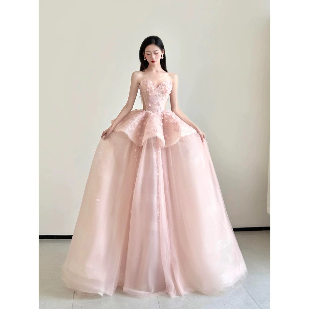 Đầm dạ hội công chúa hồng pastel cúp ngực đính hoa 3D dáng xòe bồng bềnh dự tiệc sang trọng
