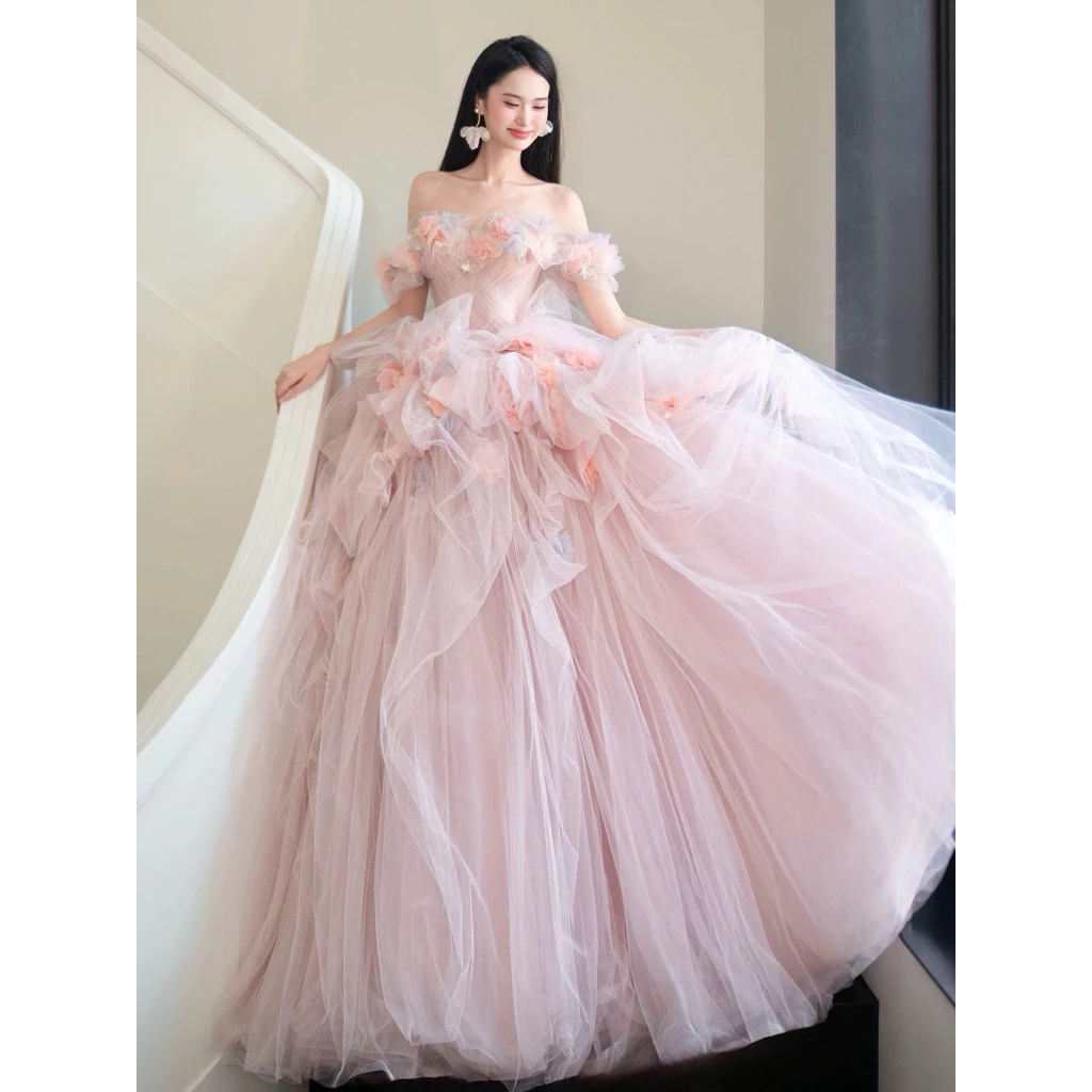 Đầm Dạ Hội Công Chúa Hồng Pastel Trễ Vai Phối Hoa 3D Tùng Xòe Bồng Bềnh Dự Tiệc Sang Trọng