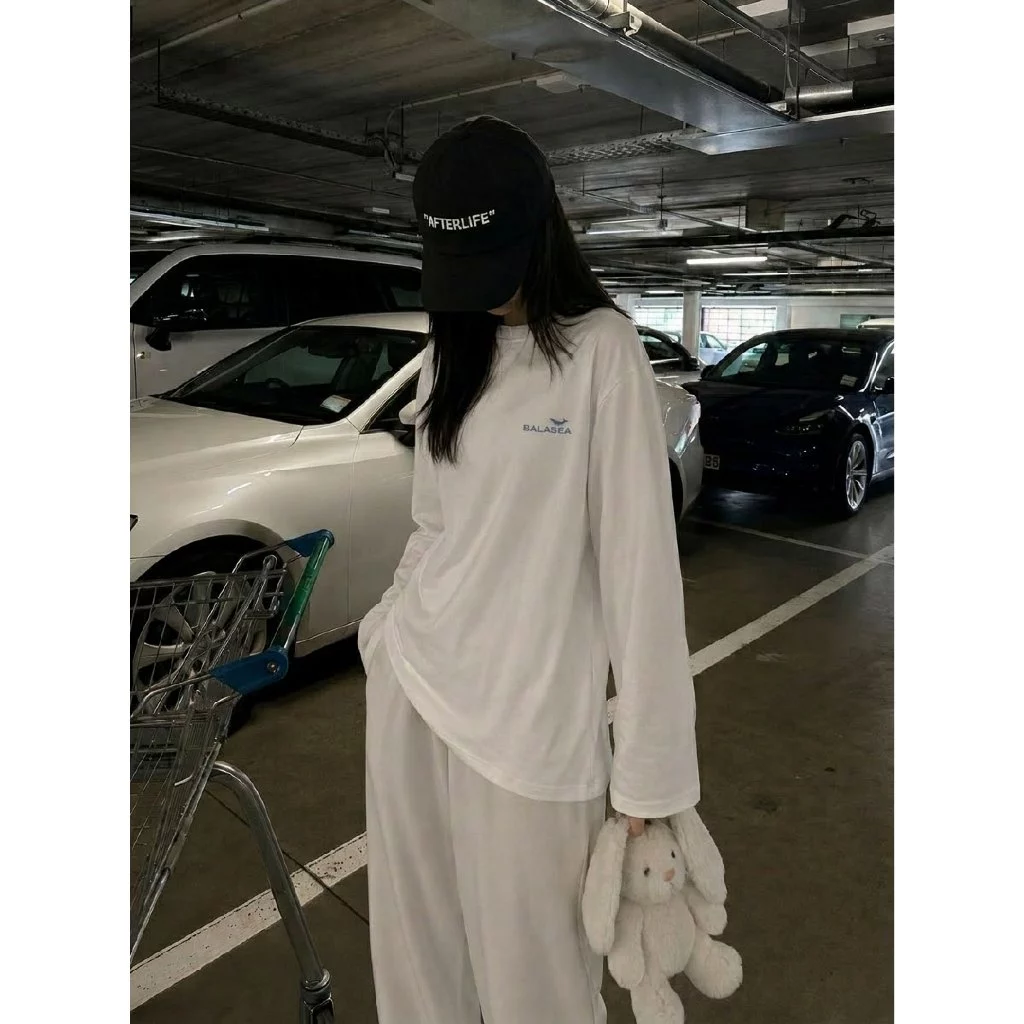 ÁO THUN TRƠN DÀI TAY COTTON HÀN CAO CẤP – FORM RỘNG, TRẺ TRUNG, DỄ PHỐI ĐỒ Cùng Quần Nỉ Suông