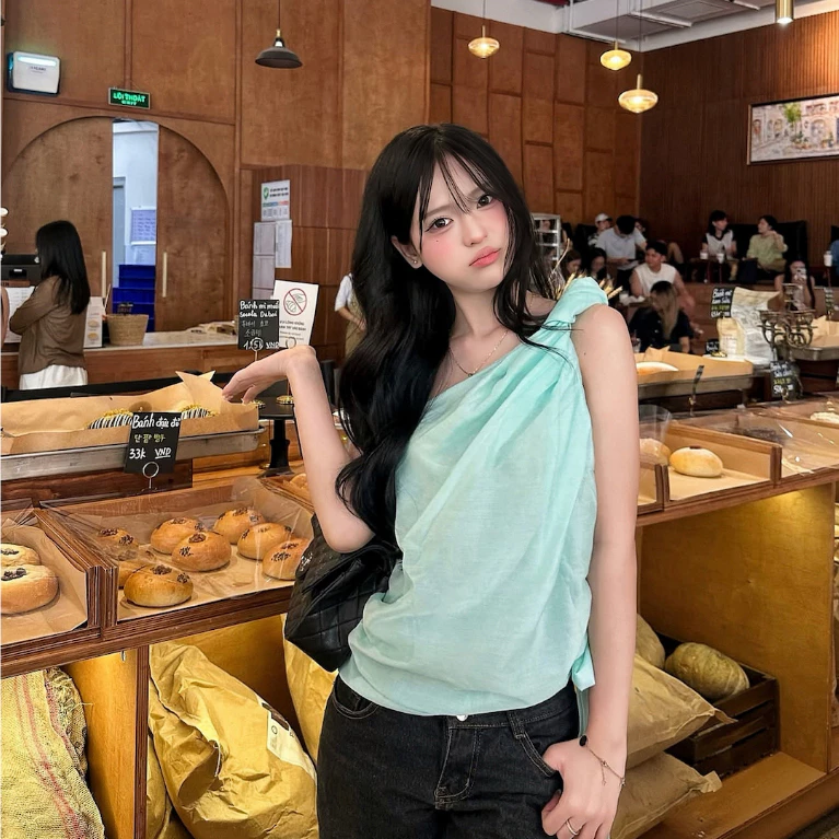 [MINT] Áo xoắn vai tơ tằm xanh ngọc Amie top