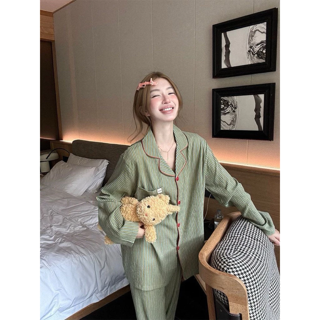 𝐂𝐡𝐚𝐫𝐥𝐨𝐭𝐭𝐞.𝐨𝐝_ Bộ Ngủ Pyjama Dài Tay Kẻ Sọc Xanh Phối Màu Phong Cách Hàn Quốc 2026