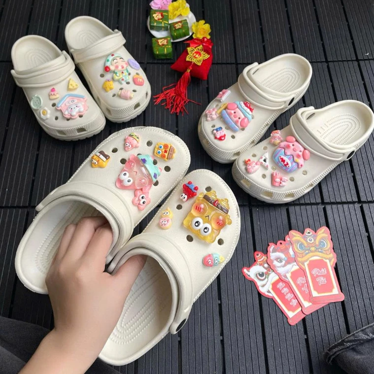[ HÀNG MỚI VỀ TẶNG CHARM ] Dép Sục Quai Hậu Thời Trang Êm Chân Không Thấm Nước - Dép Đúc Dép Sục QH3