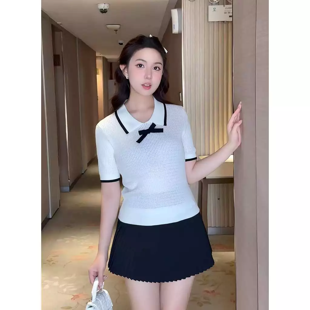Áo Len Polo Dệt Kim Đục Lỗ Thoáng Khí Cổ Viền Đen Đính Nơ Bo Gấu Thiết Kế Tinh Tế Phong Cách Thời Trang PL009 23Thang9