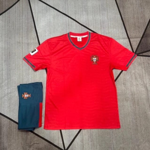 Bdn đỏ 2026 Bộ Quần Áo Bóng Đá Thun Mè Cao Cấp ( Có In Tên Số) Logo thêu Loc Sport