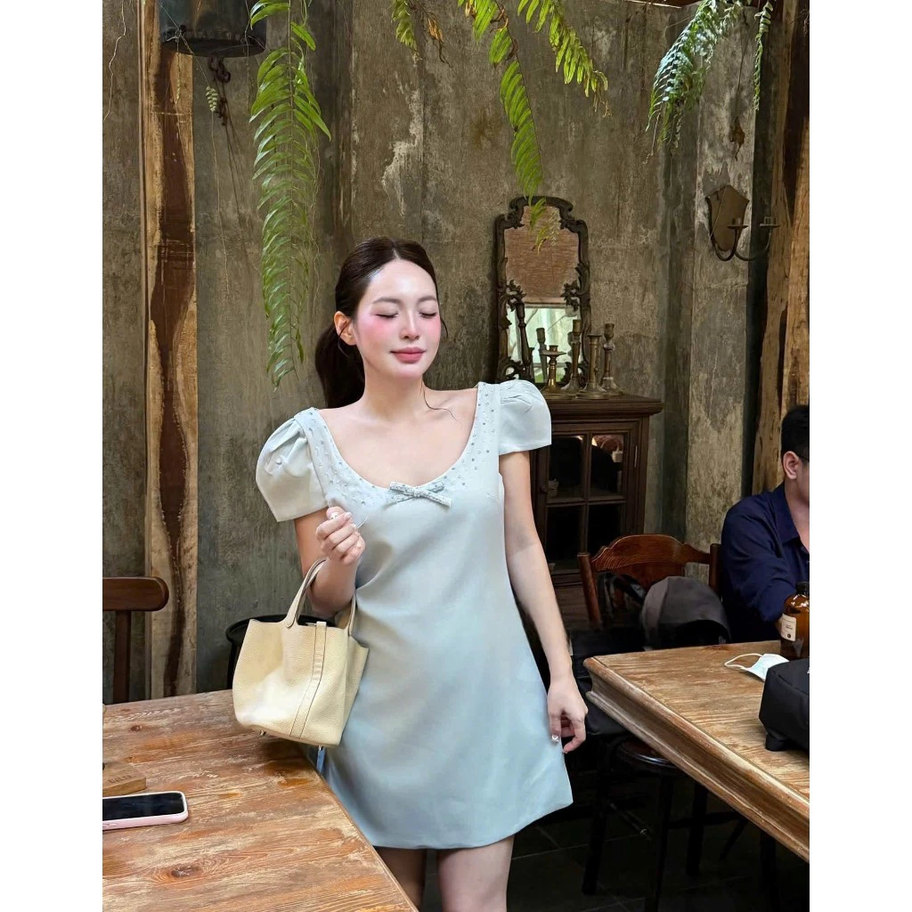 Váy cổ U đính nơ vai bồng ôm eo dáng ngắn đầm tiểu thư 2 màu tôn dáng đi chơi đi tiệc V61[KÈM ẢNH SÀN]