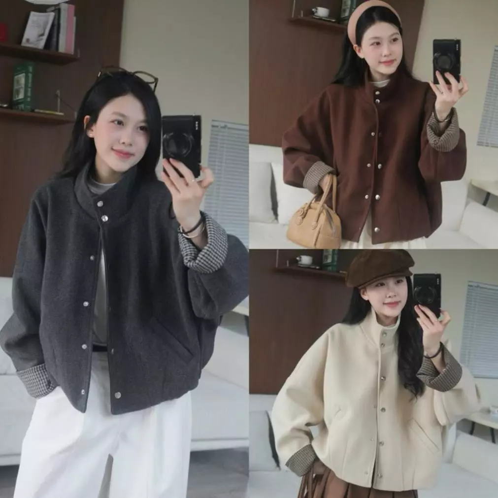 𝙃𝘼𝙉𝘼.𝘾𝙡𝙤𝙩𝙝// Áo khoác dạ cúc bấm cổ cao phối tay kẻ caro Nữ the.sweaterweather TSW BABY