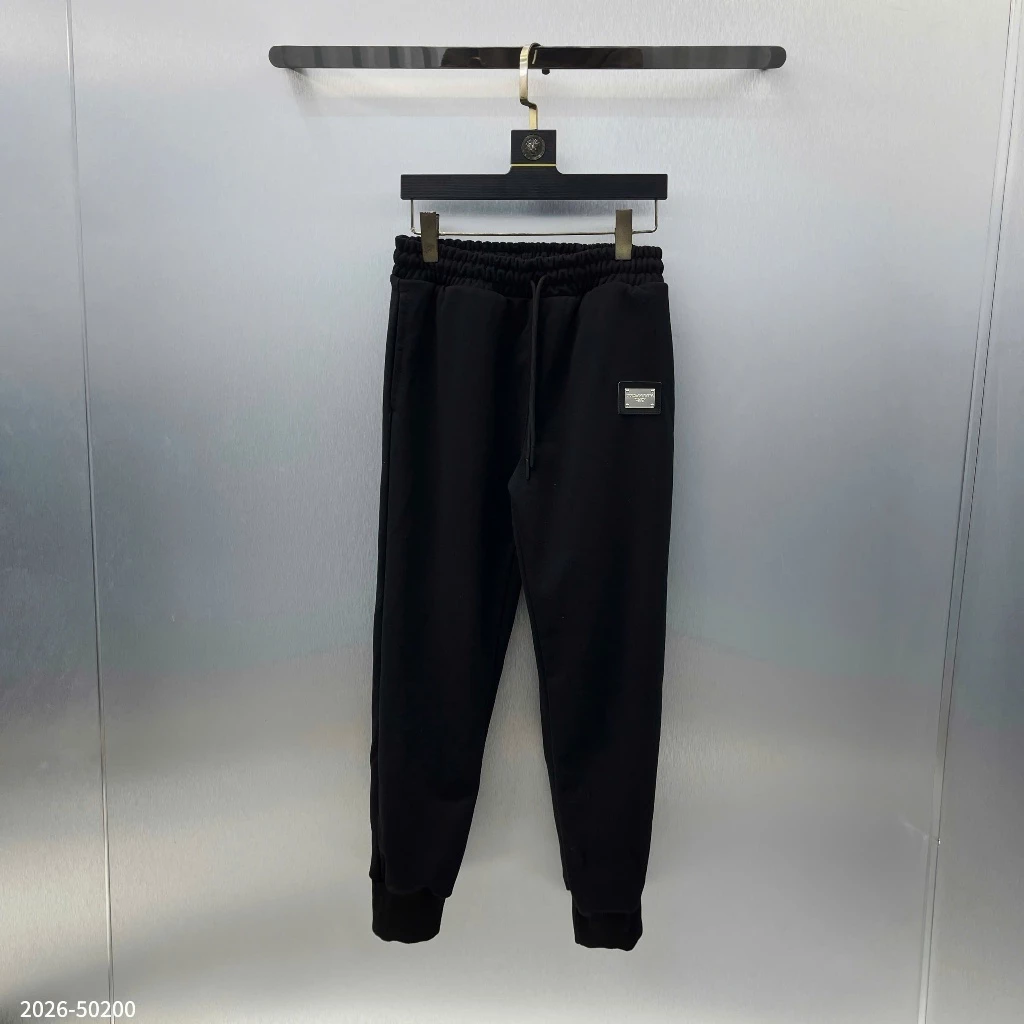 Quần Jogger Nỉ Nam Đôn Chề Logo Thêu Chất Liệu Nỉ Bông Bo Chun Phong Cách Boy Phố Hottrend