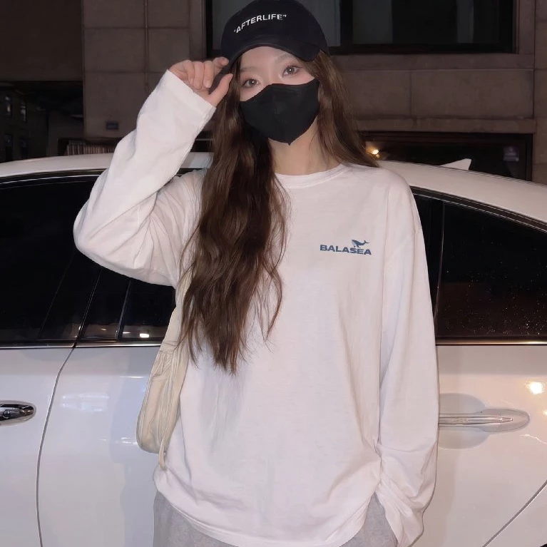 Set Áo Thun Dài Tay Form Rộng Phối Cùng Quần Nỉ Suông - Phong Cách Streetwear - Một Bộ Đồ Nữ Basic, Năng Động