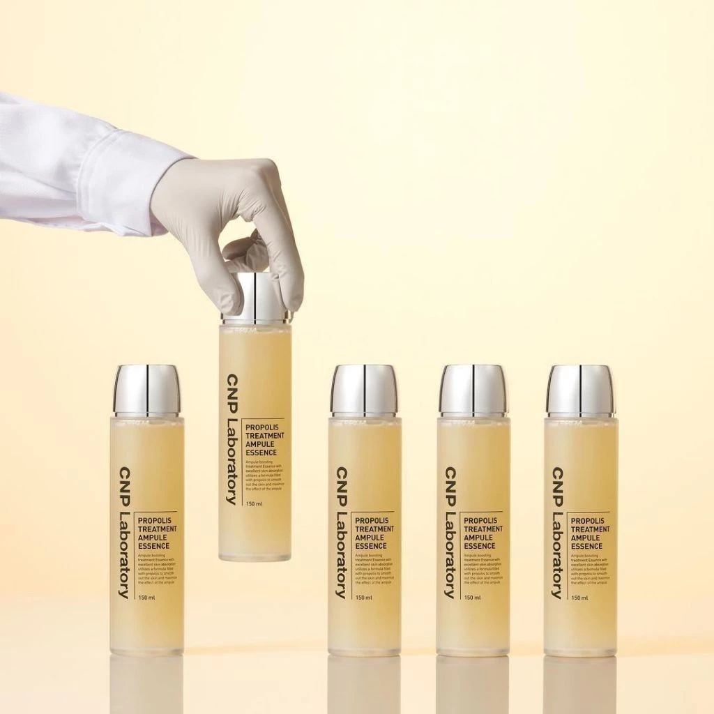 Tinh chất dưỡng ẩm keo ong CNP Laboratory Propolis Treatment bán chạy