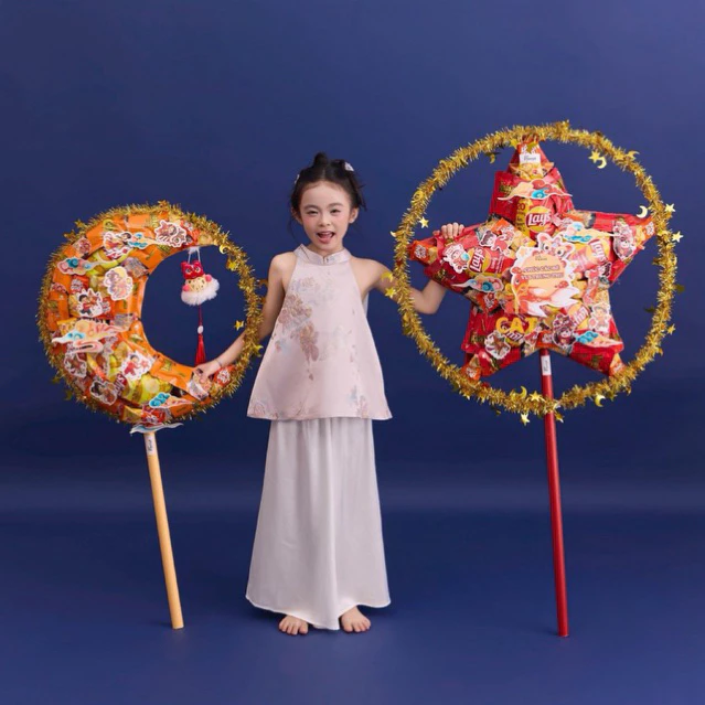 Gậy ngôi sao Trung Thu , Lồng đèn bánh kẹo ngôi sao , Quà Trung Thu độc đáo,Quà Trung thu bánh kẹo tặng bé,Gậy mặt trăng