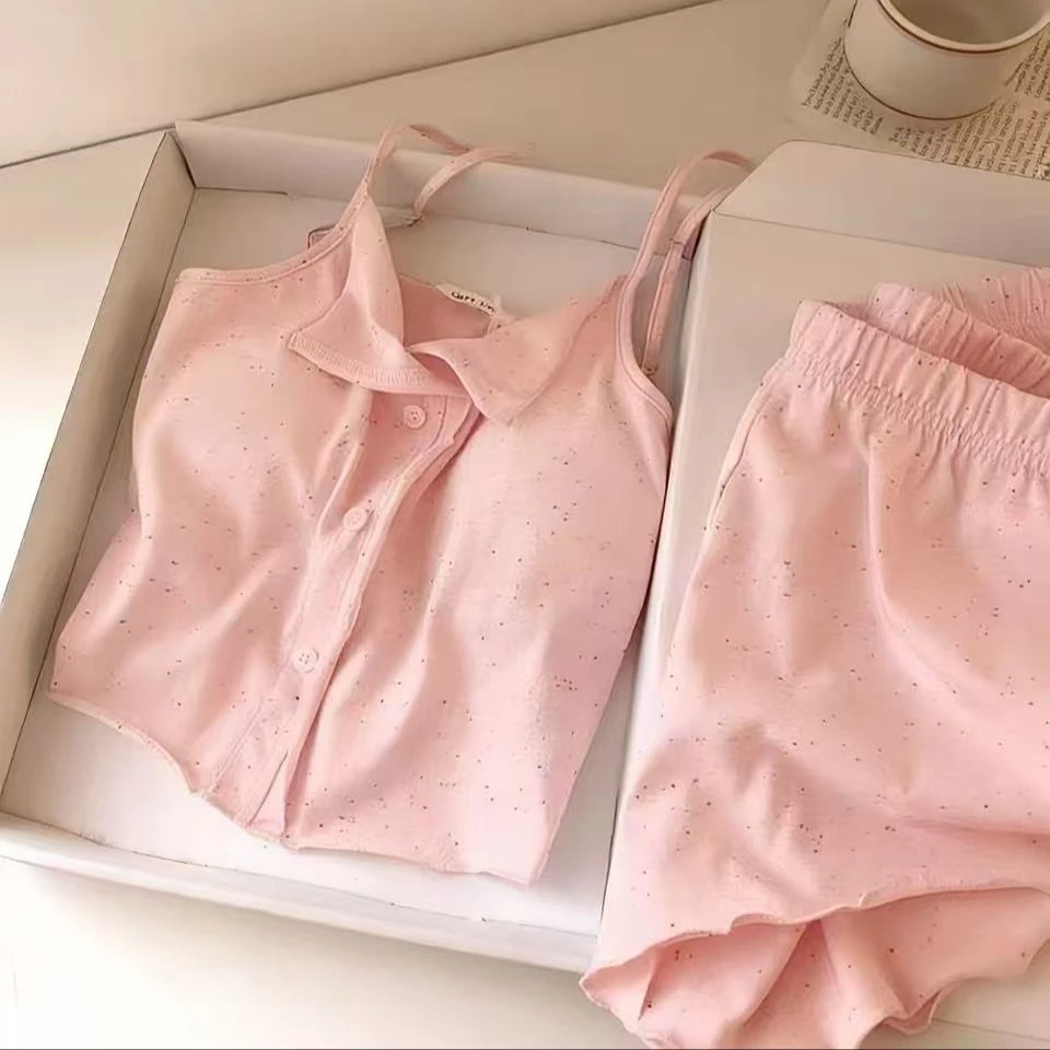 Bộ đồ ngủ nữ mùa hè mới với áo camisole cotton modal ngọt ngào màu xanh bạc hà và quần short có đệm ngực