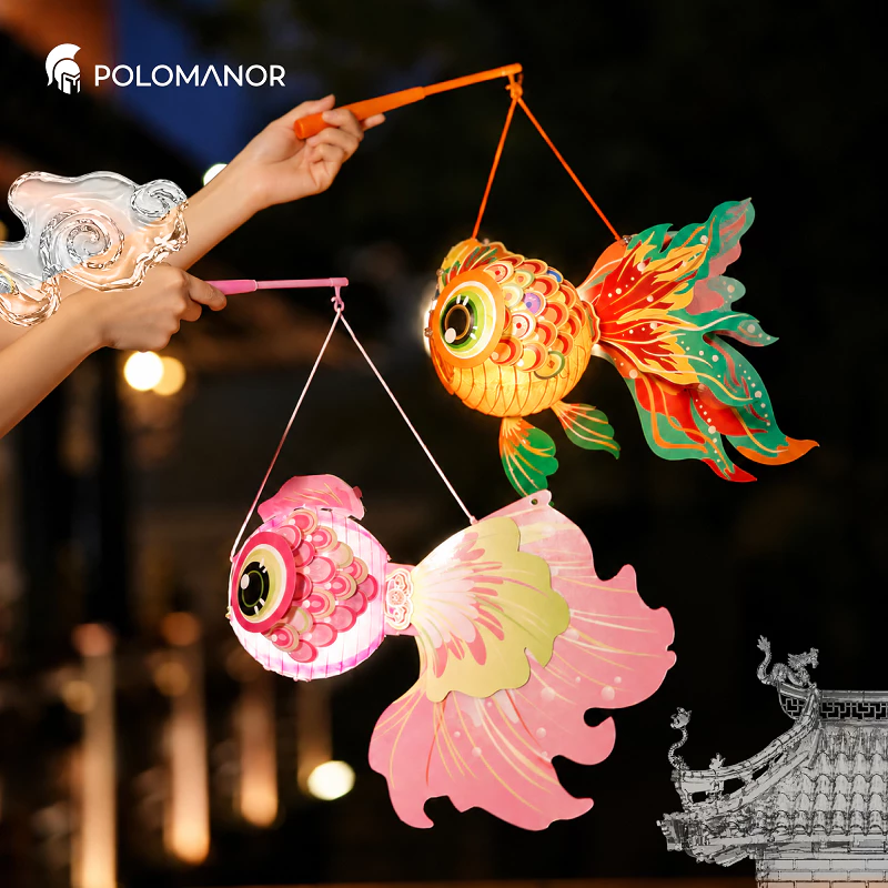 [QUÀ TẶNG TRUNG THU] Lồng Đèn Cá Chép Ngũ Sắc Lắp Ráp, Tặng "BÉ" (Kèm Đèn Led) - POLOMANOR