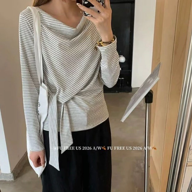A40-[SANSAN]-Áo Thun Kẻ Cổ Trễ Thắt Dây Eo Siêu Xinh-Nhẹ Nhàng, Vintage-Dễ Mặc, Dễ Phối-Hottrend
