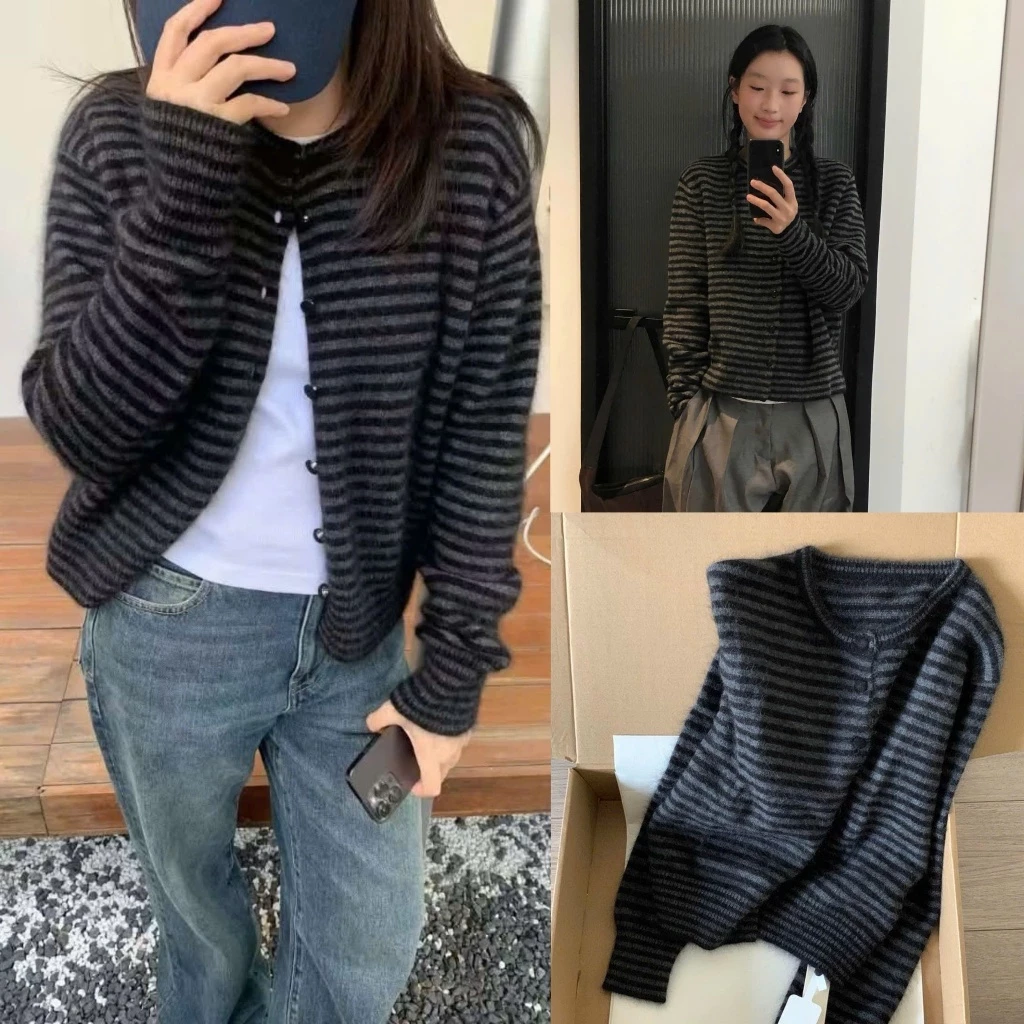 Áo cardigan phối khuy cài màu kẻ ngang đen chất len xù phong cách Hàn Quốc ấm áp - TikTik