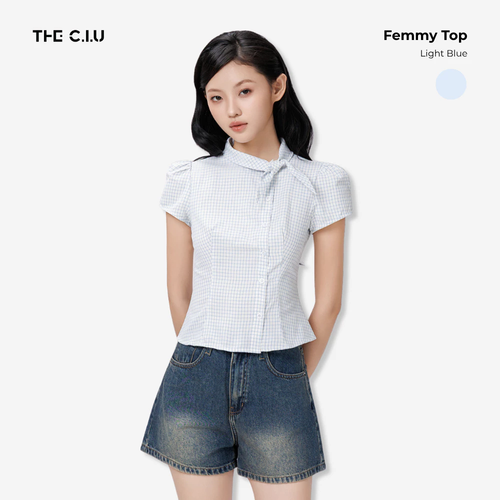 Áo sơ mi nữ tay ngắn cổ nơ THE C.I.U, áo kiểu nữ sọc caro form ôm thanh lịch nữ tính – Femmy Top