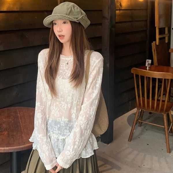 [MINT] Áo thun ép hoa nhung kiểu dáng bèo gấu Hàn Quốc Minnie top