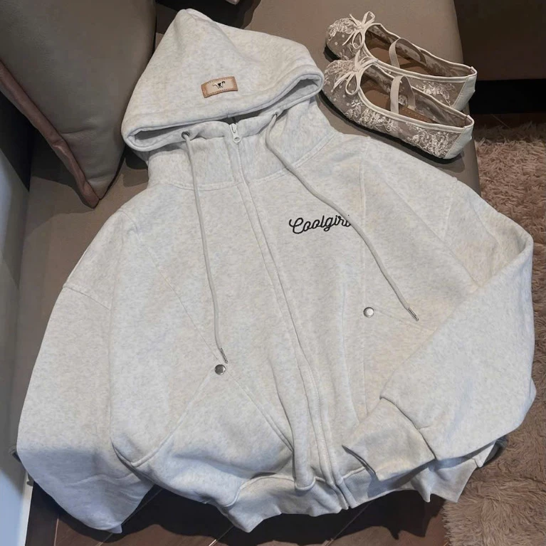 Áo Khoác Hoodie Zip Nam Nữ Thêu Chữ Basic Form Rộng Dày Dặn Dễ Phối Đồ Đi Học Đi CHơi Đều Phù Hợp