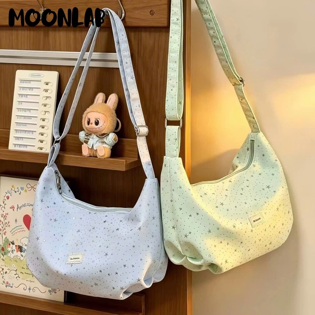Túi đeo chéo nữ, túi vải đeo vai phong cách Hàn Quốc in nổi họa tiết ngôi sao màu xanh dương pastel đựng vừa A4 Moonlab