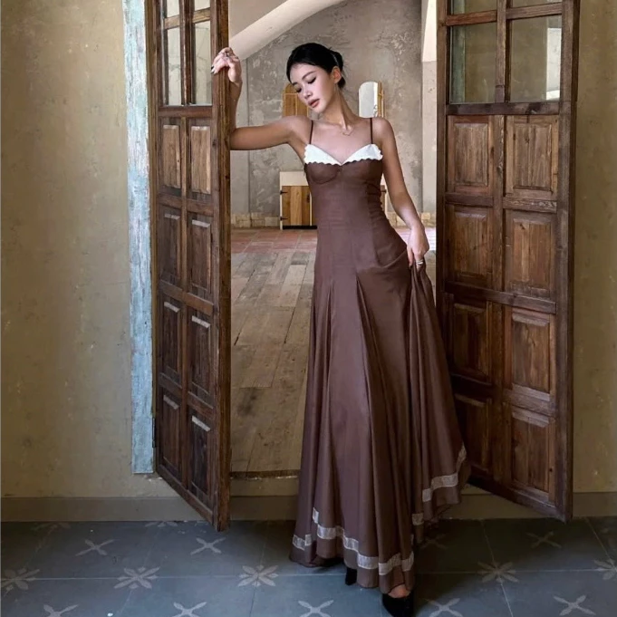 Đầm nữ cổ V phối ren nữ tính thanh lịch - SWAN DRESS