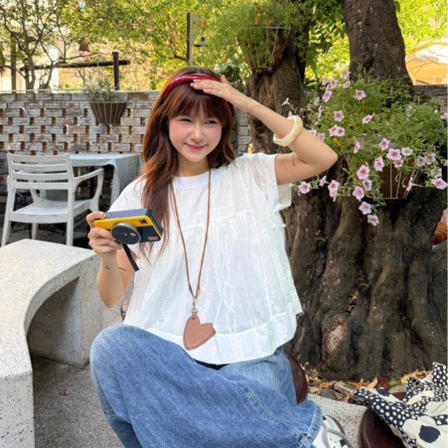 Áo Babydoll Nữ Cổ Tròn Họa Tiết Hoa Thêu 2 Lớp Chất Liệu Thô Boi Mềm Thoáng Mát Dễ Phối Đồ