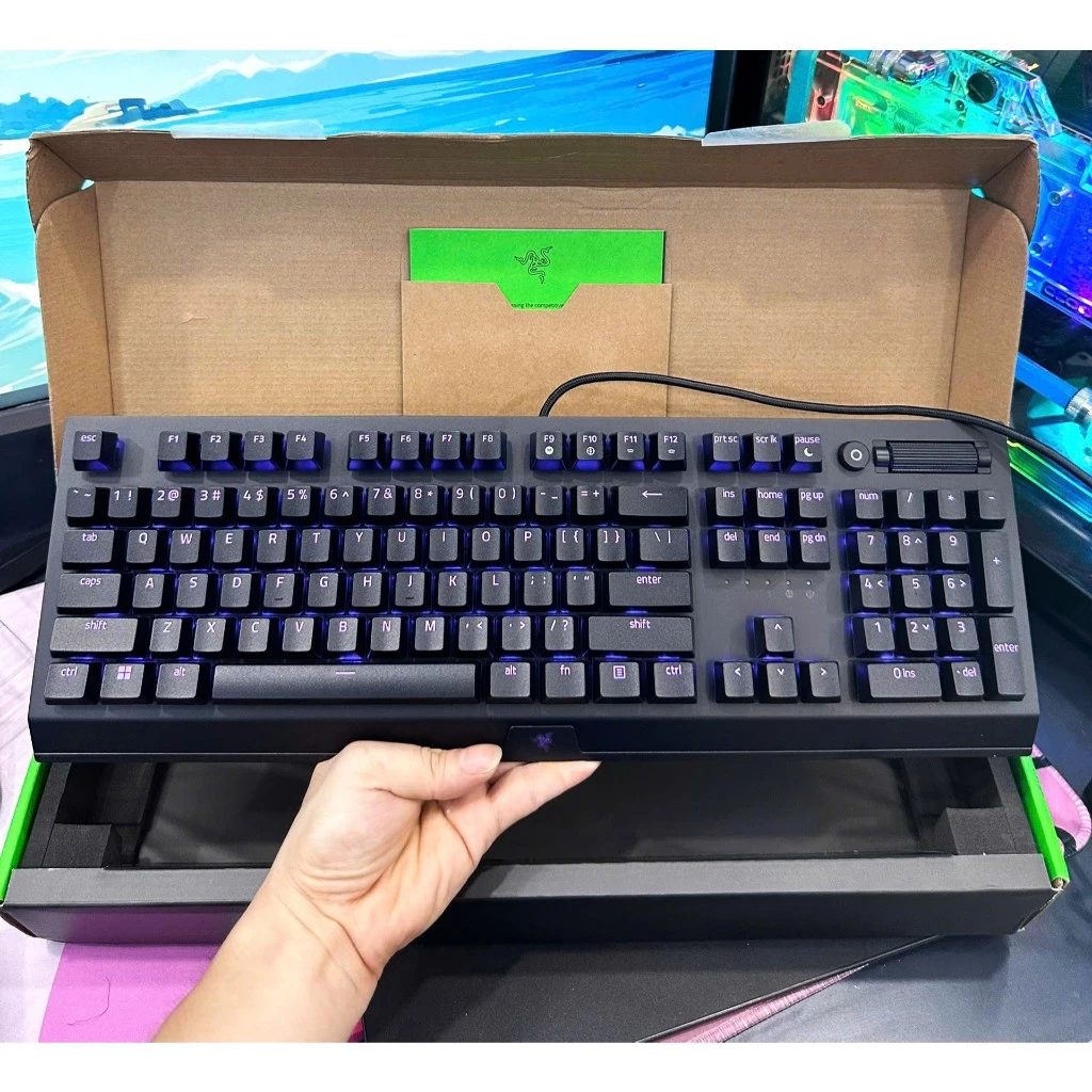 Bàn phím cơ Razer Black Widow V3 Green Switch Full Size RGB , giá rẻ nhất thị trường