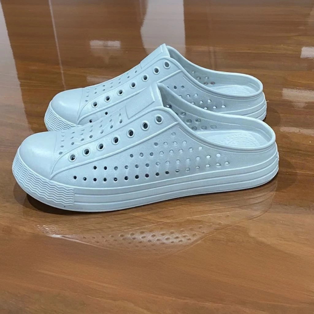 Dép Sục Nam ,Nữ  Đế Cao Đủ Màu Sắc Chất Liệu EVa Size 36_43