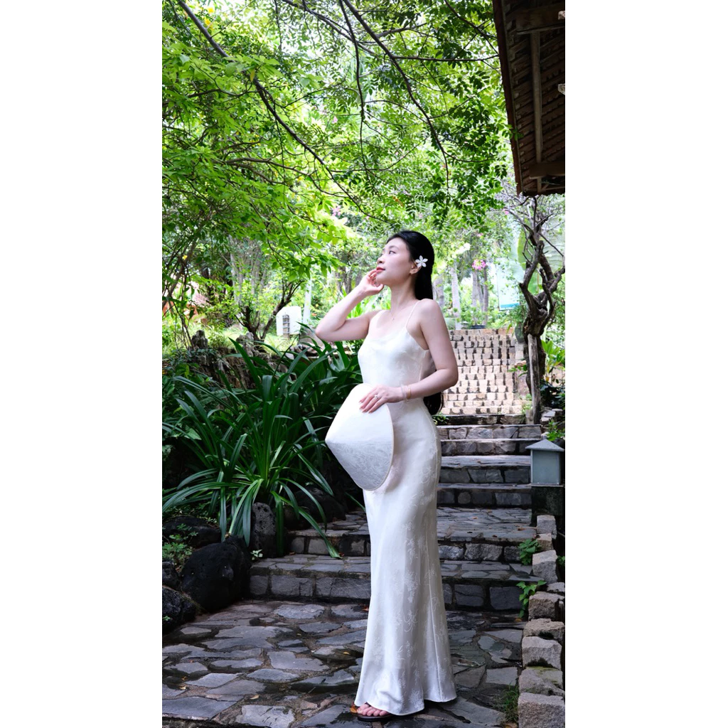 Đầm Lụa Gấm 2 Dây Khoét Lưng Form Dài ,Váy Lụa Gấm 2 Lớp Không Mút, Không Dây Kéo