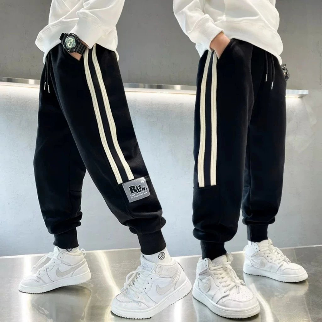 [Peinn] Quần nỉ thu đông dành cho bé trai 14-45kg mẫu RIS. Chất liệu co dãn ấm áp. D9 - EB72