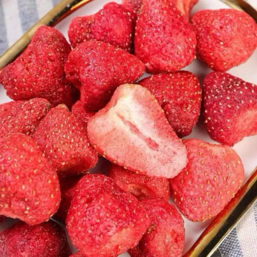 Dâu Sấy Đà Lạt Túi 500gr ( hoả tốc hcm )