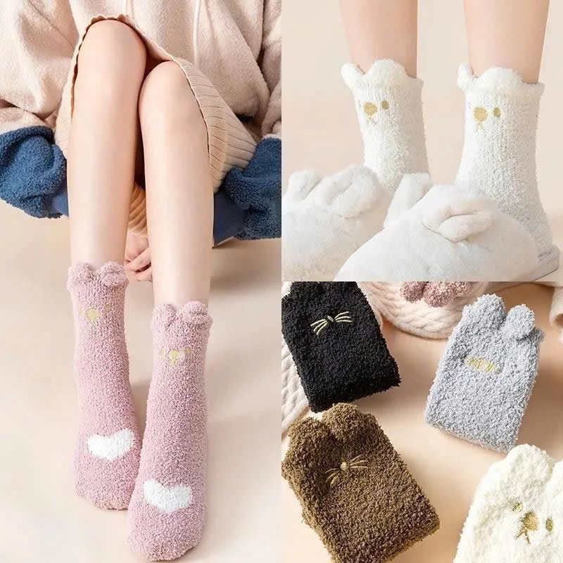 Set 5 Đôi Tất  Cổ Cao Lông Thỏ Phối Tai Mèo In Hình Trái Tim Phong Cách Hàn Quốc Dễ Thương Mẫu 2025